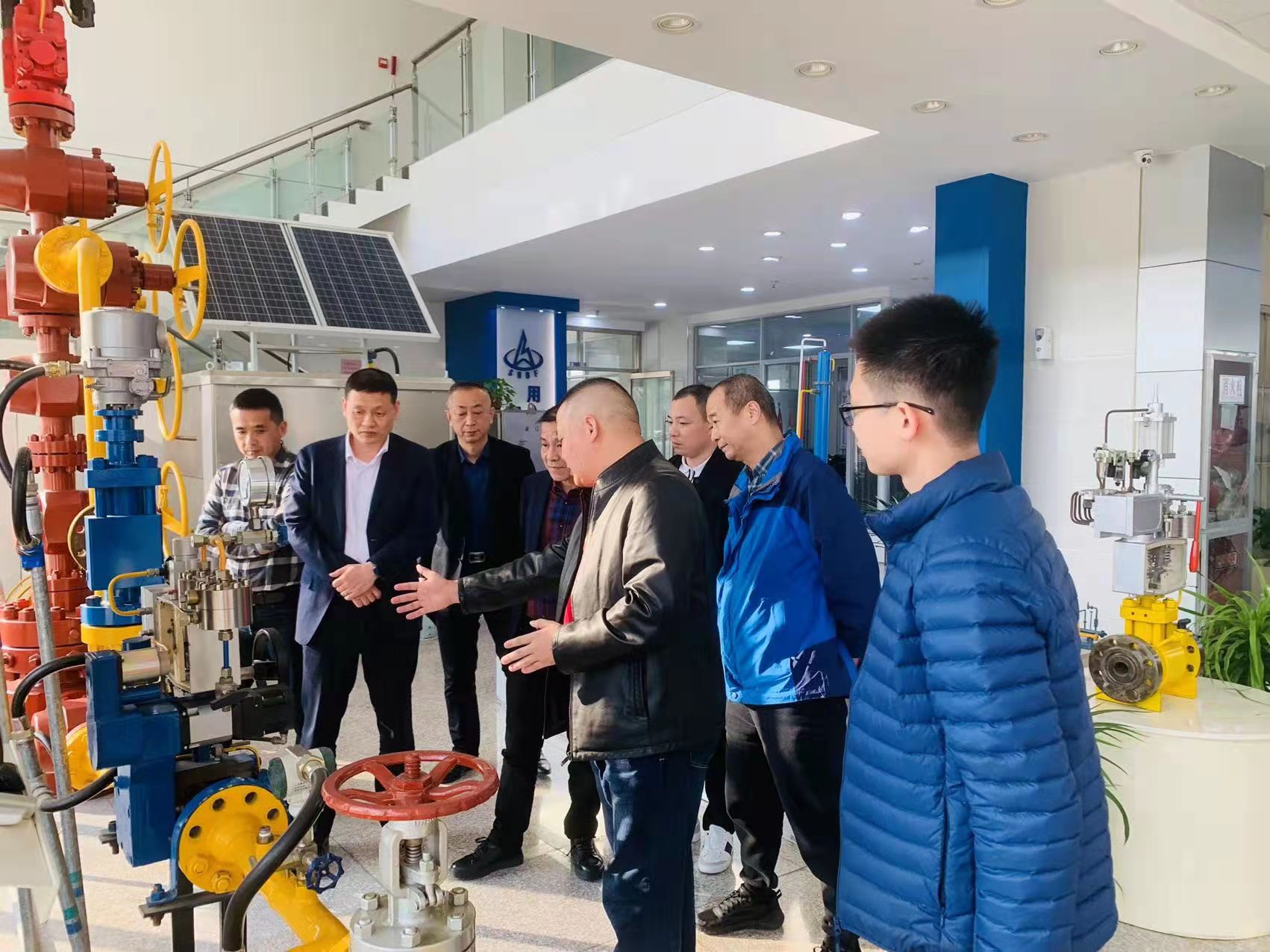 國(guó)家閥門質(zhì)量監(jiān)督檢驗(yàn)中心(浙江)院長(zhǎng)蒞臨我司視察并指導(dǎo)工作 國(guó)家閥門質(zhì)量監(jiān)督檢驗(yàn)中心(浙江)院長(zhǎng)蒞臨我司視察并指導(dǎo)工作