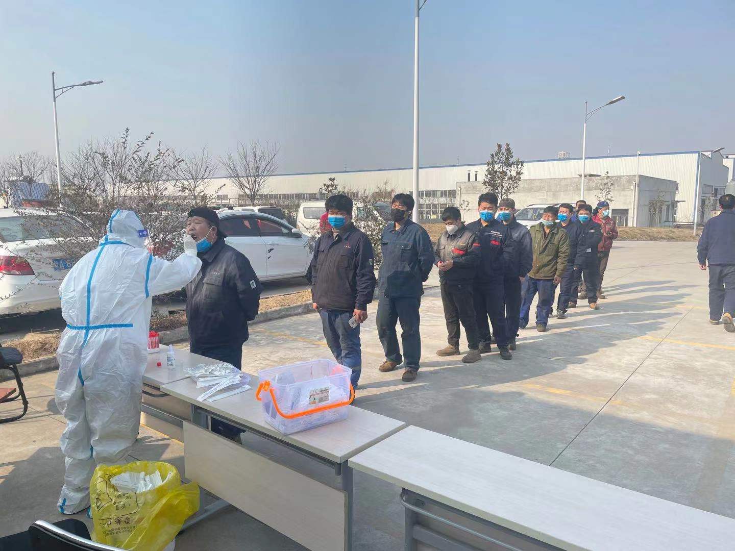 防疫進行中 今日單位自行組織做核酸檢測 防疫進行中 今日單位自行組織做核酸檢測